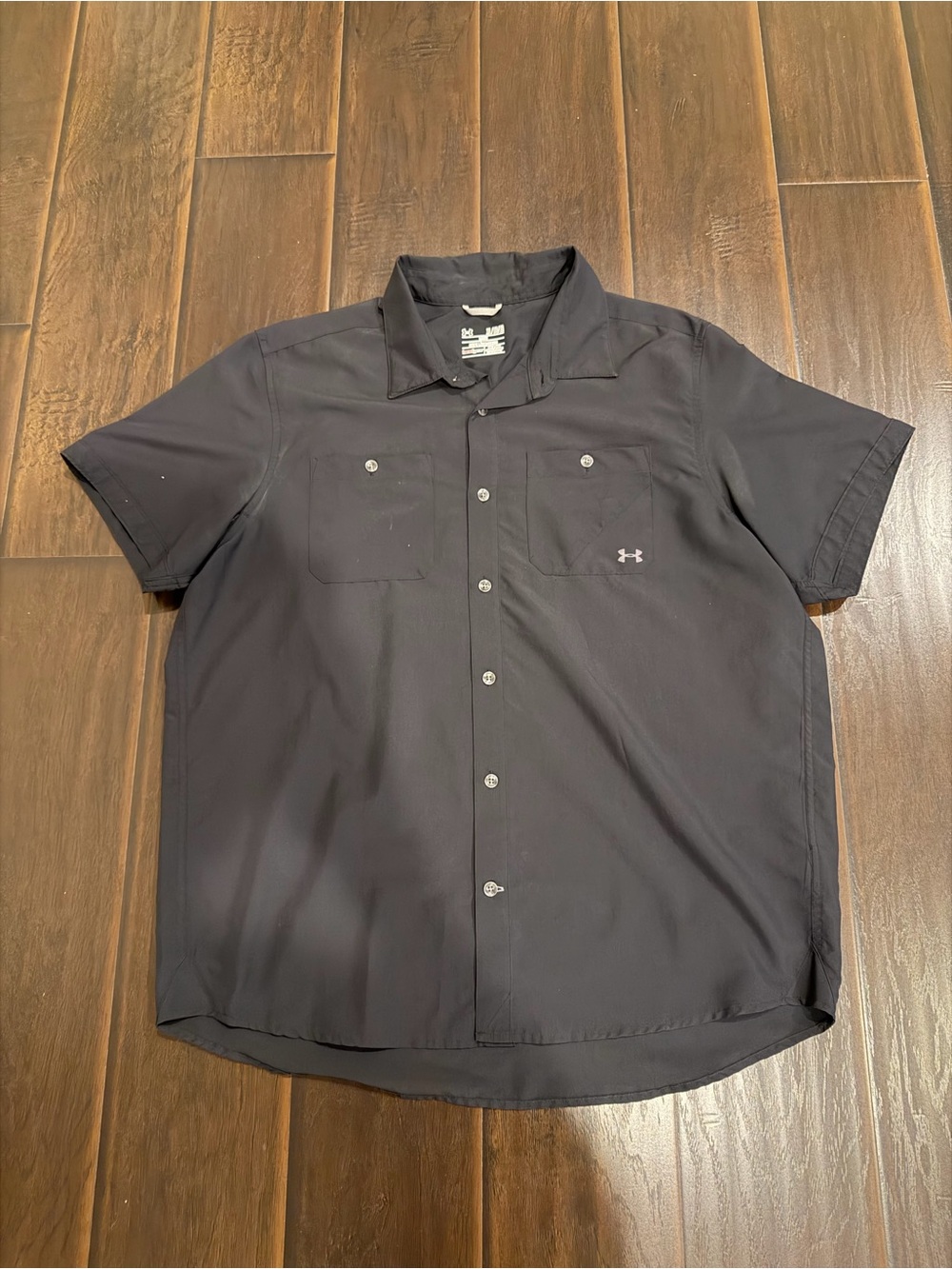 Under Armour Men's Black Short-Sleeve Button-Down Shirt with Chest Pockets